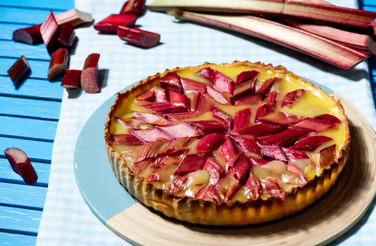 Tarte à la Rhubarbe Traditionnelle