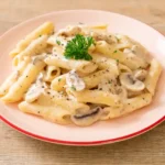 penne à la carbonara aux champignons