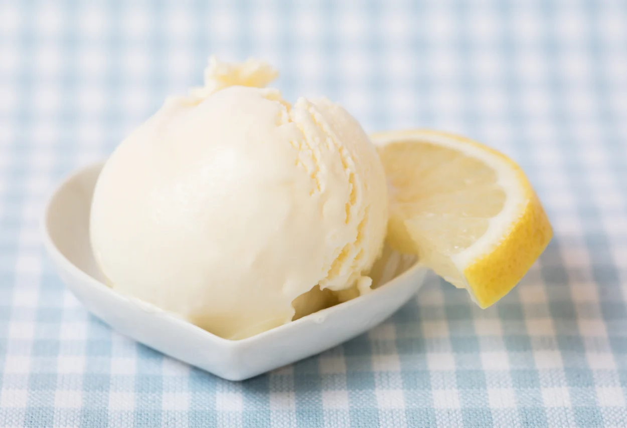 Crème Glacée au Citron Maison