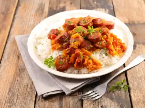 Rougail saucisses traditionnel