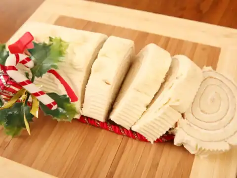 Bûche de Noël à la Nocciolata Bianca