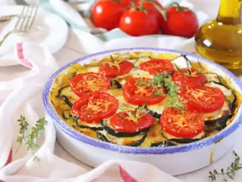 Gratin de courgettes et tomates