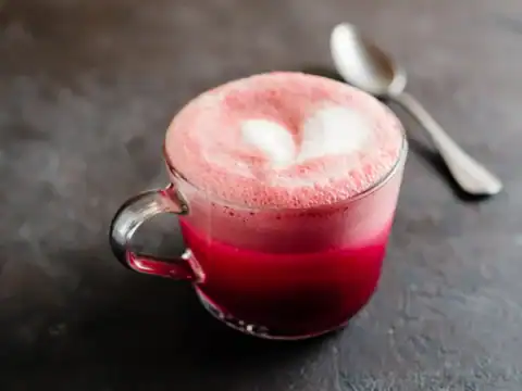 Latte à la betterave